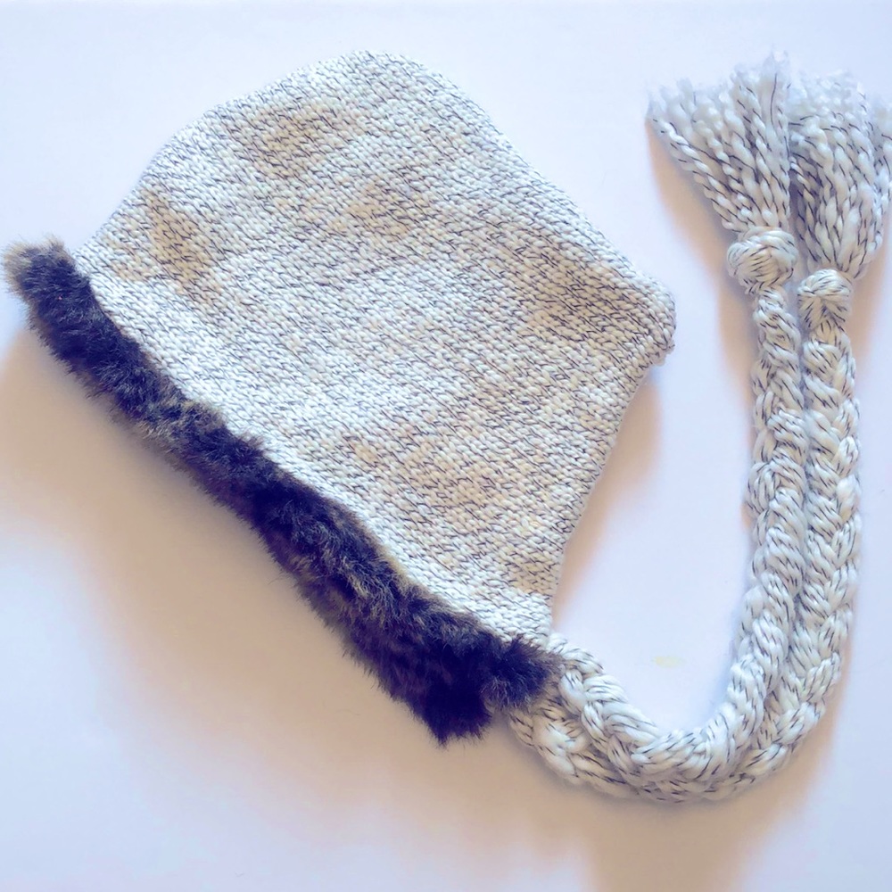 NWOT Cableknit Trapper Hat